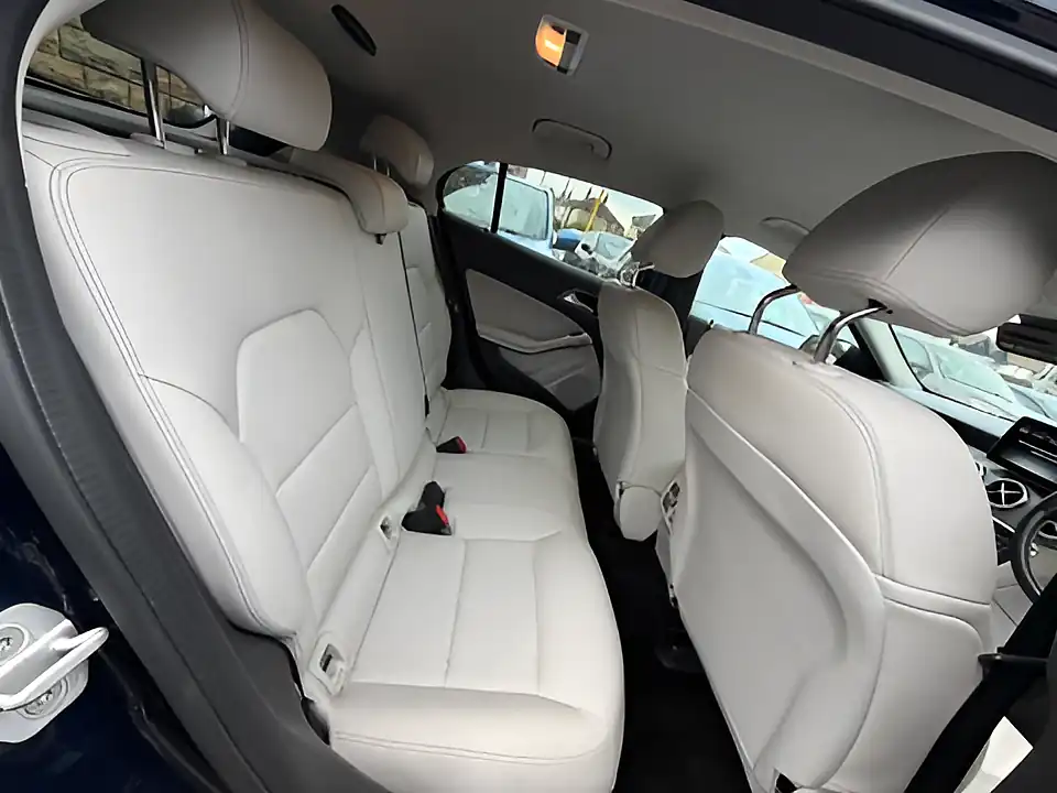 Used 2005 Mercedes-Benz Gla Sport Premium Cavansite Blue - Interior and Exterior details 10