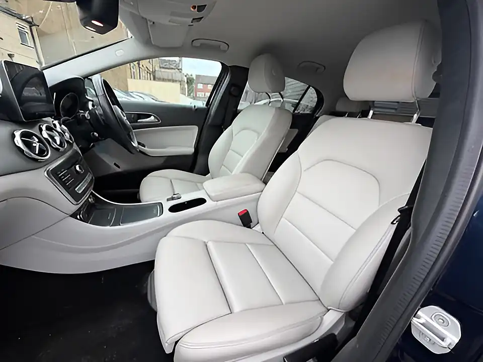 Used 2005 Mercedes-Benz Gla Sport Premium Cavansite Blue - Interior and Exterior details 17