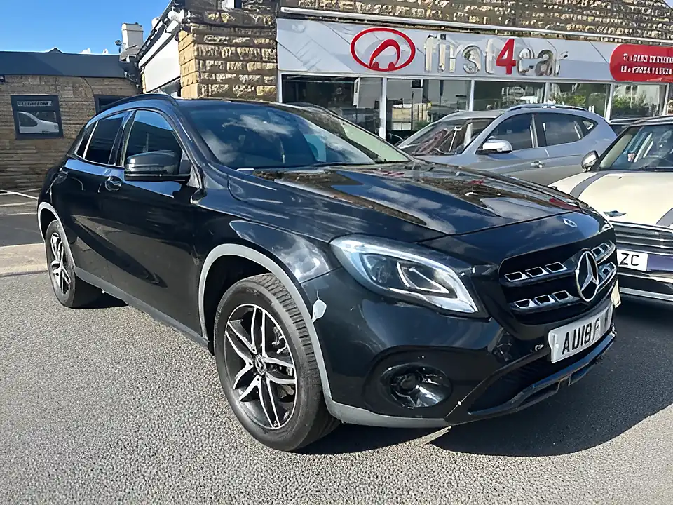 Used 2005 Mercedes-Benz Gla Urban Edition Black - Front View