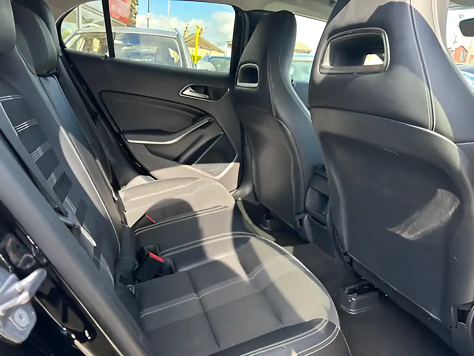 Used 2005 Mercedes-Benz Gla Urban Edition Black - Interior and Exterior details 11