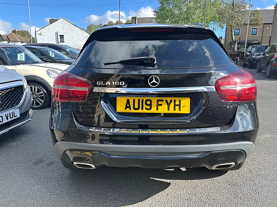 Used 2005 Mercedes-Benz Gla Urban Edition Black - Interior and Exterior details 8