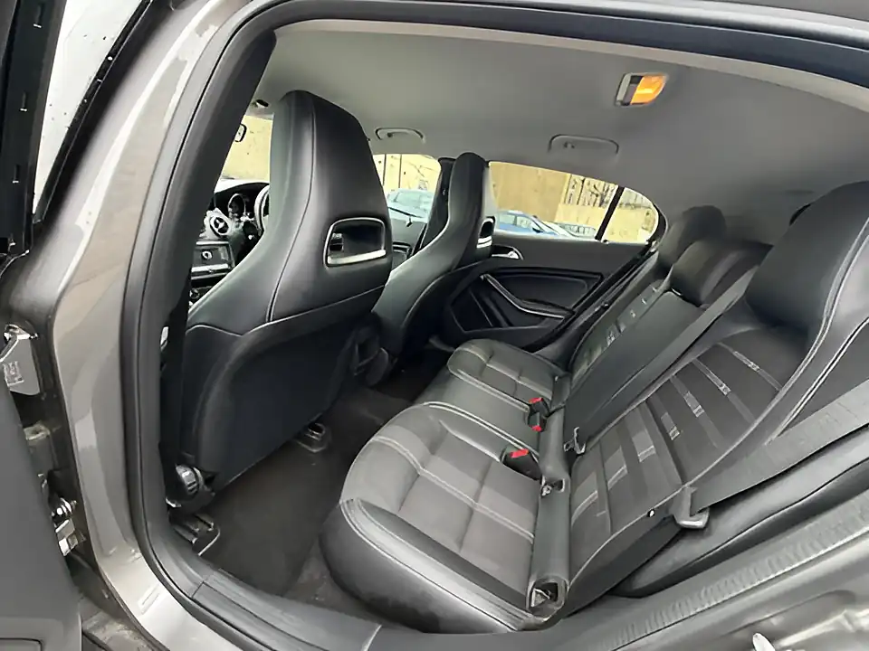 Used 2005 Mercedes-Benz Gla Urban Edition Grey - Interior and Exterior details 13