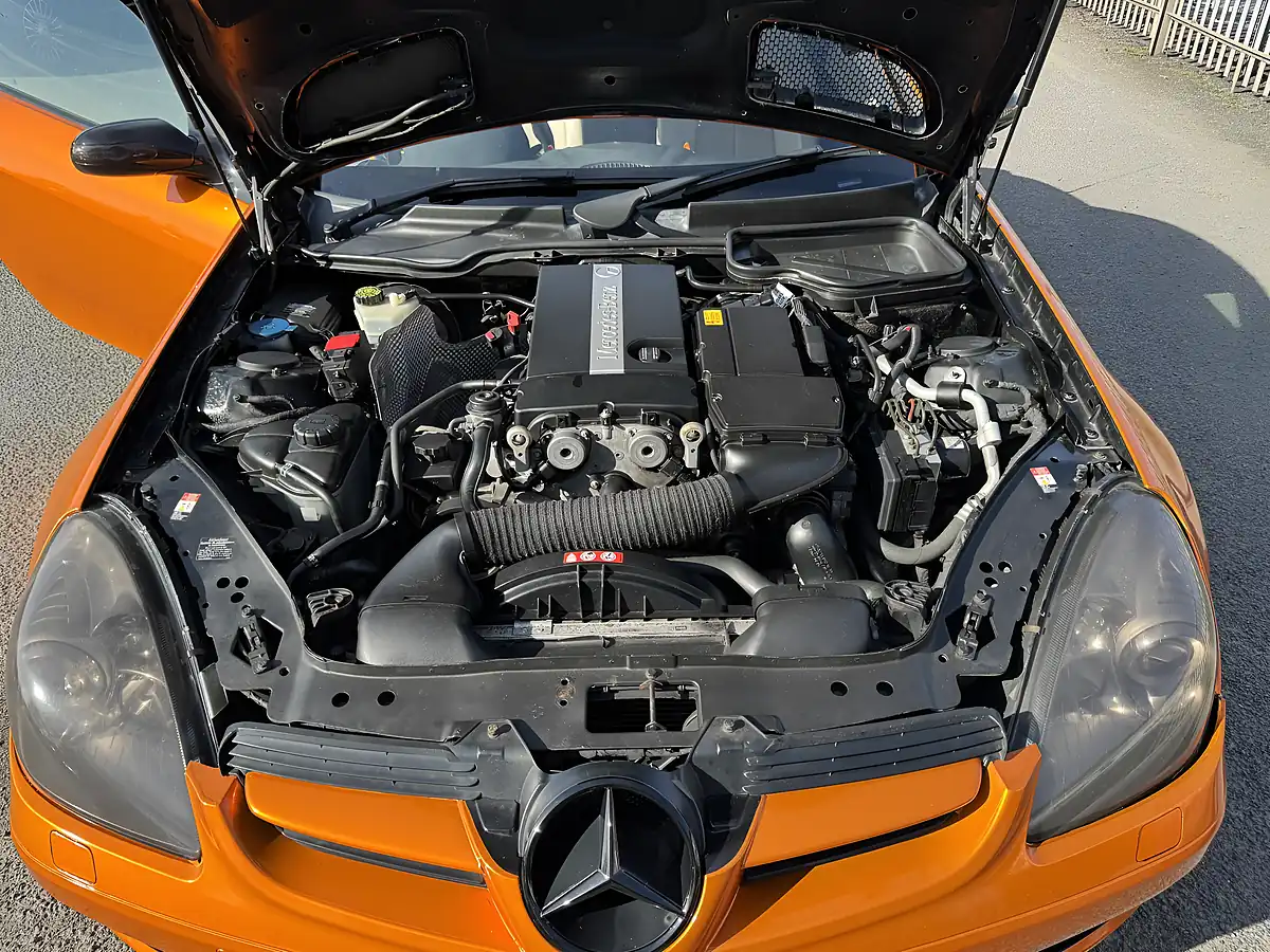 Used 2005 Mercedes-Benz Slk 200 Orange - Interior and Exterior details 13