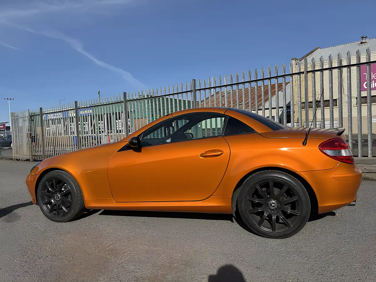 Used 2005 Mercedes-Benz Slk 200 Orange - Interior and Exterior details 17