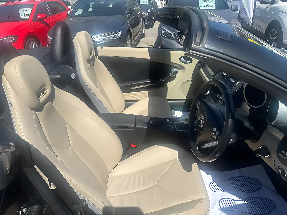 Used 2005 Mercedes-Benz Slk Convertible Black - Interior and Exterior details 11