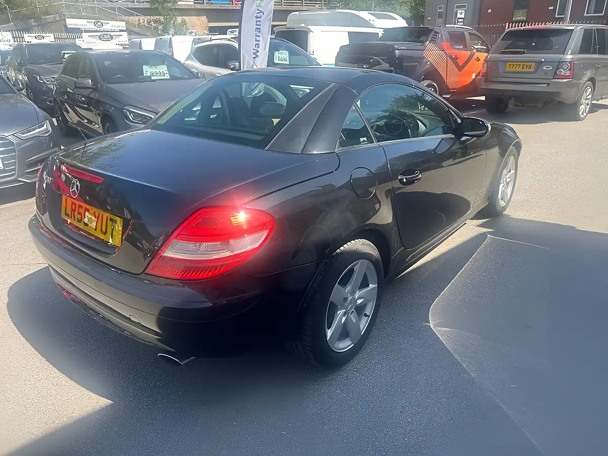 Used 2005 Mercedes-Benz Slk Convertible Black - Interior and Exterior details 20