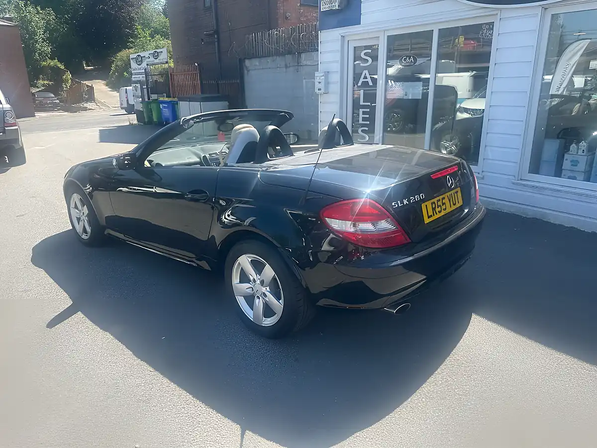 Used 2005 Mercedes-Benz Slk Convertible Black - Interior and Exterior details 6