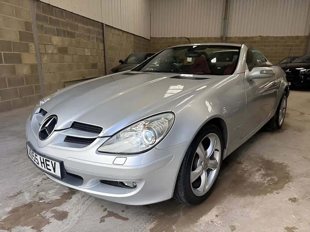 Used 2005 Mercedes-Benz Slk Convertible Silver - Interior and Exterior details 11