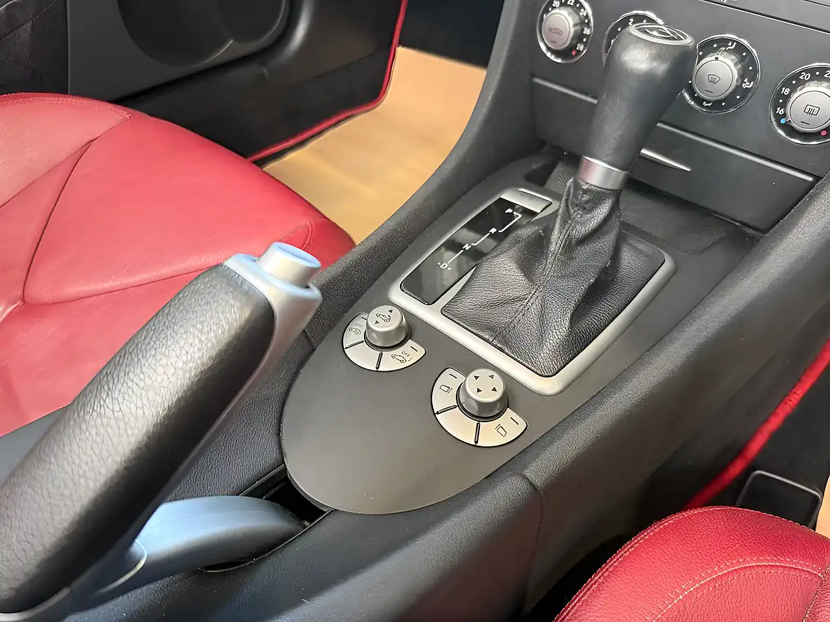 Used 2005 Mercedes-Benz Slk Convertible Silver - Interior and Exterior details 19
