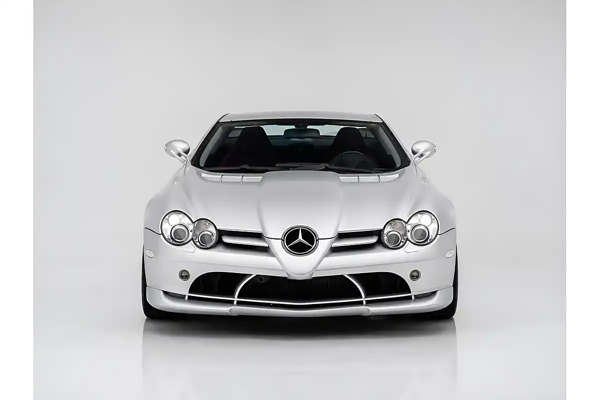 Used 2005 Mercedes-Benz Slr Mclaren Silver - Interior and Exterior details 11