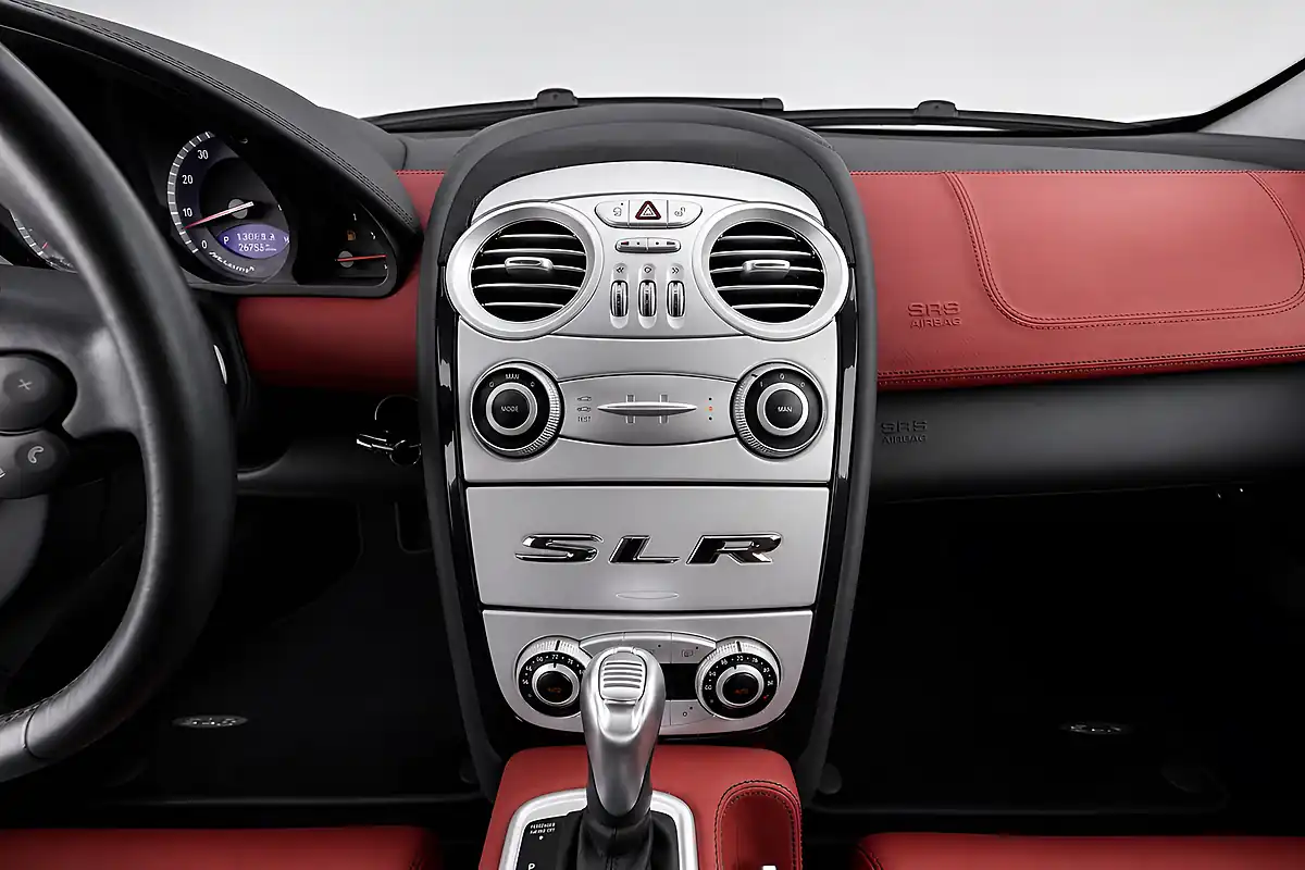 Used 2005 Mercedes-Benz Slr Mclaren Silver - Interior and Exterior details 15