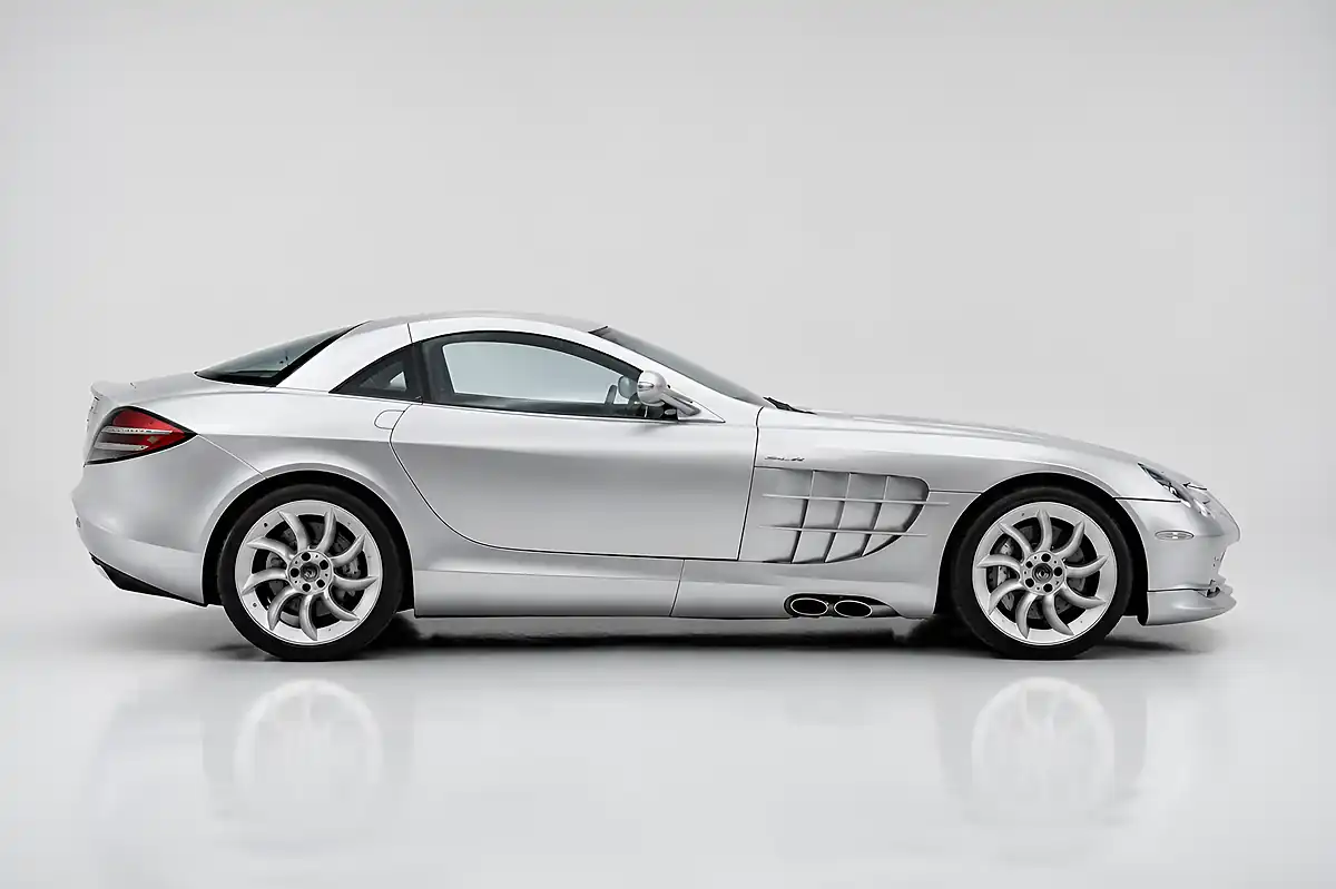 Used 2005 Mercedes-Benz Slr Mclaren Silver - Interior and Exterior details 5