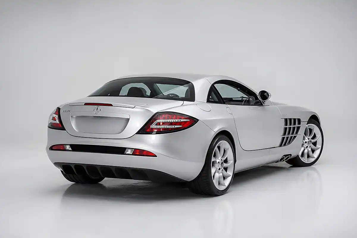 Used 2005 Mercedes-Benz Slr Mclaren Silver - Interior and Exterior details 6