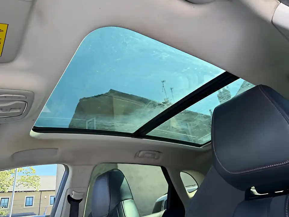 Used 2005 MG Hs Exclusive Black - Interior and Exterior details 17