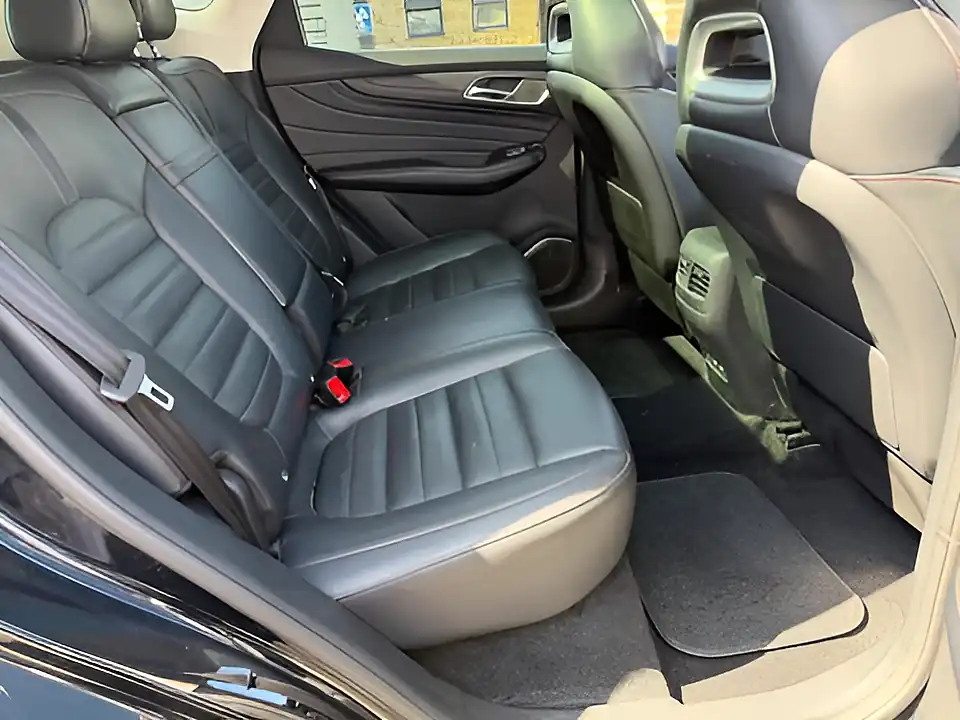Used 2005 MG Hs Exclusive Black - Interior and Exterior details 20