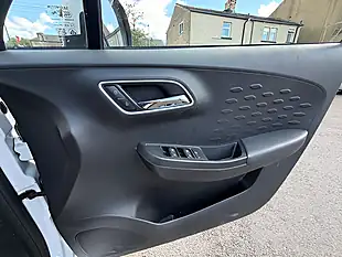 Used 2005 MG MG3 Exclusive Nav White - Interior and Exterior details 10