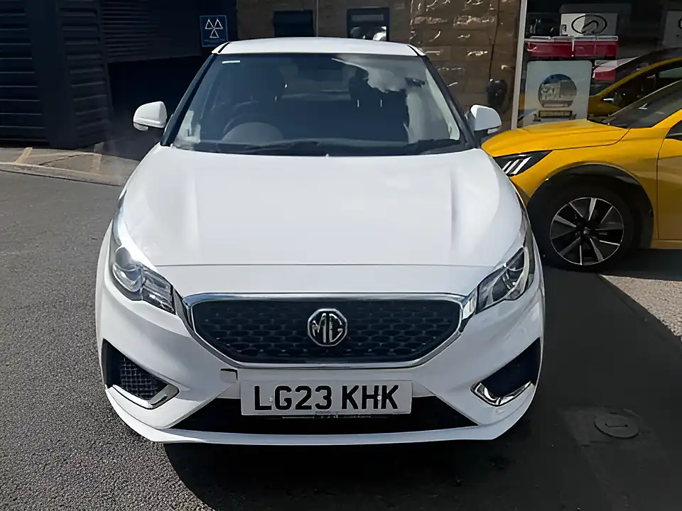 Used 2005 MG MG3 Exclusive Nav White - Interior and Exterior details 2