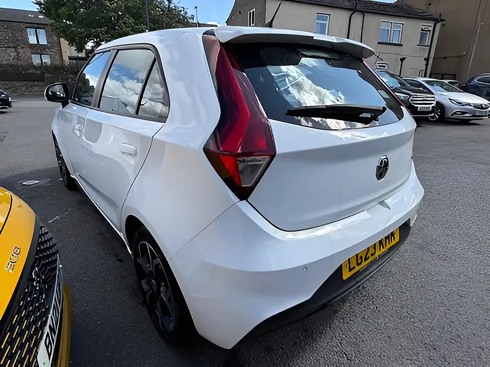 Used 2005 MG MG3 Exclusive Nav White - Interior and Exterior details 6