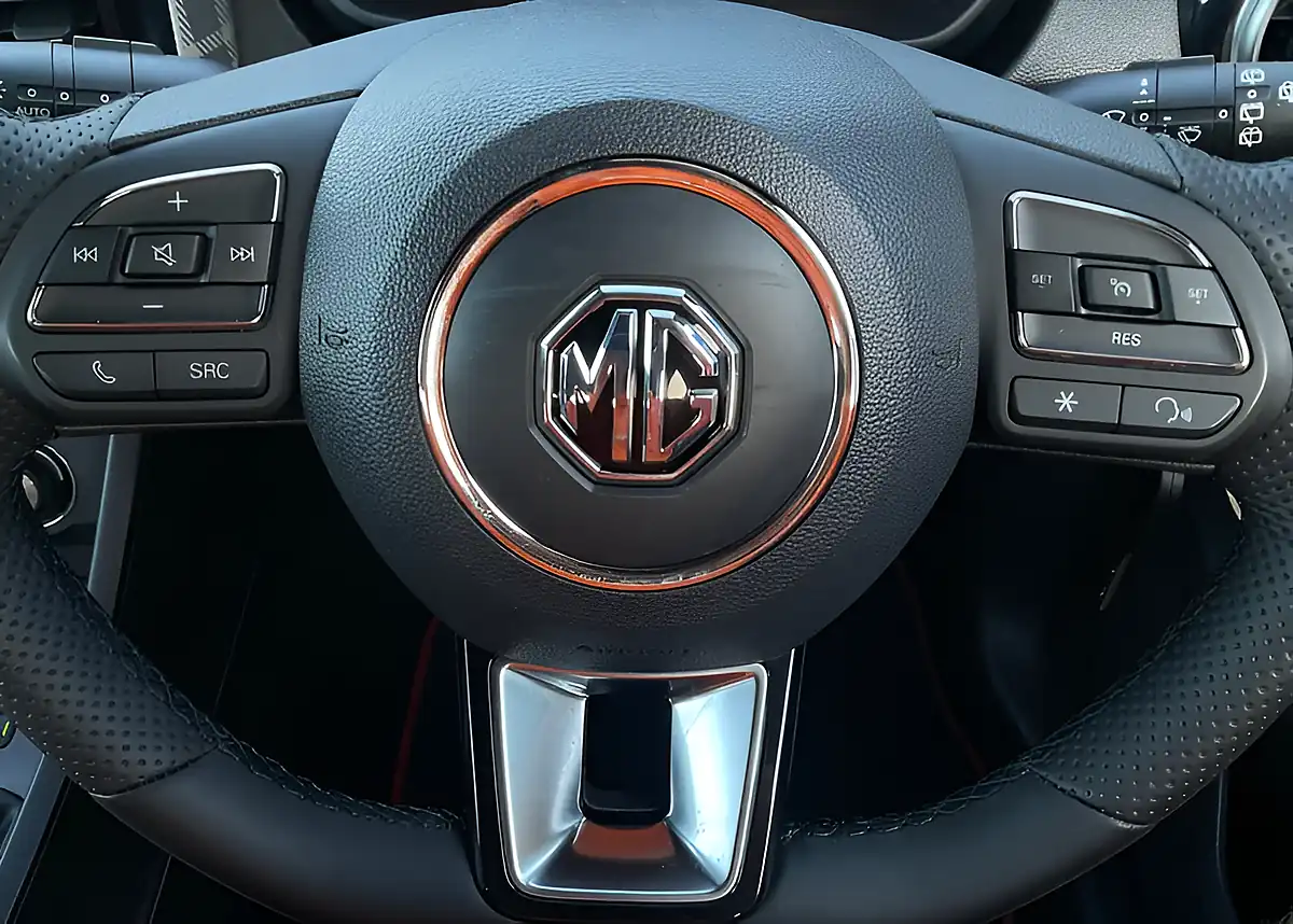 Used 2005 MG MG3 Exclusive Nav White - Interior and Exterior details 19