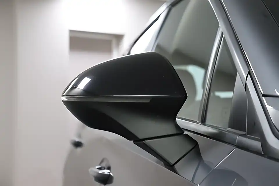 Used 2005 MG MG4 Se Grey - Interior and Exterior details 15