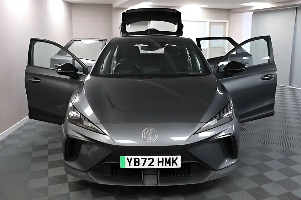 Used 2005 MG MG4 Se Grey - Interior and Exterior details 2