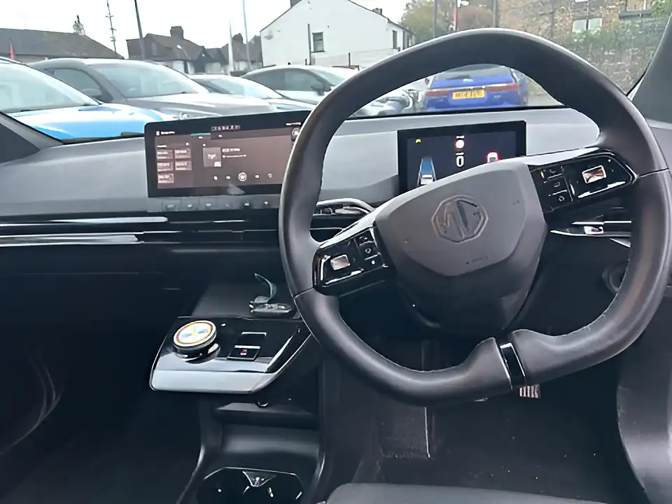 Used 2005 MG MG4 Se Grey - Interior and Exterior details 9