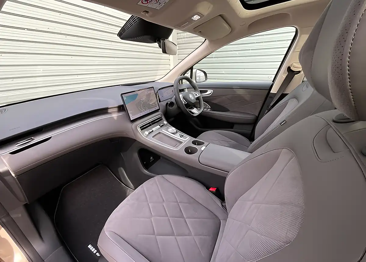 Used 2005 MG MGS6 Trophy - Interior and Exterior details 14