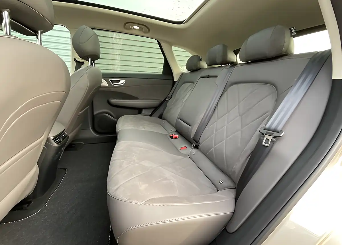 Used 2005 MG MGS6 Trophy - Interior and Exterior details 15
