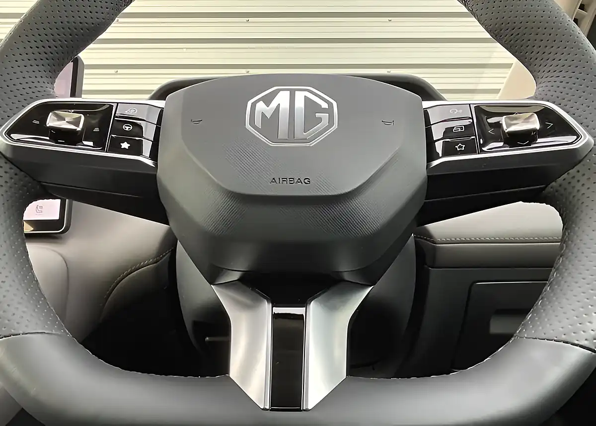 Used 2005 MG MGS6 Trophy - Interior and Exterior details 19