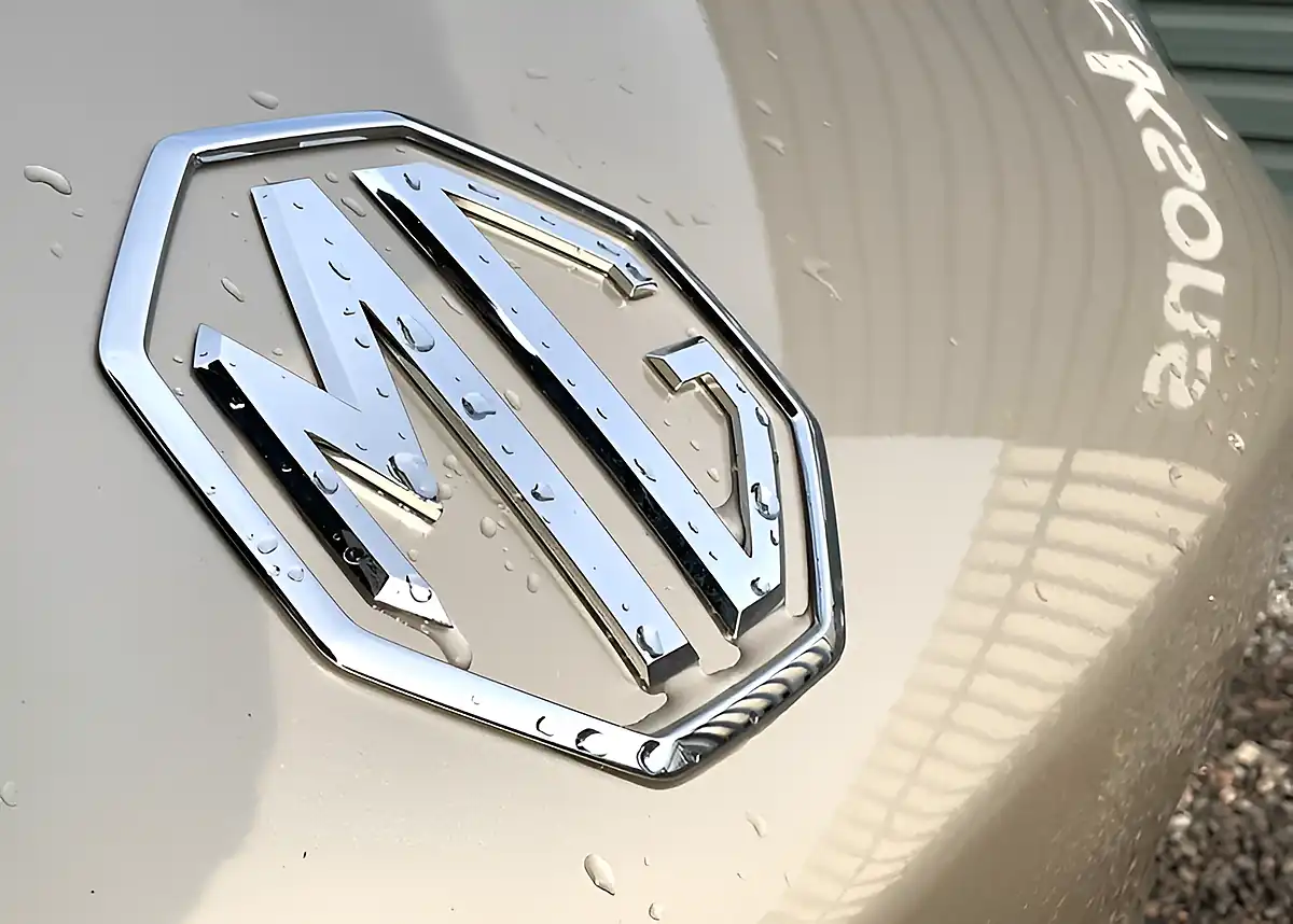 Used 2005 MG MGS6 Trophy - Interior and Exterior details 4