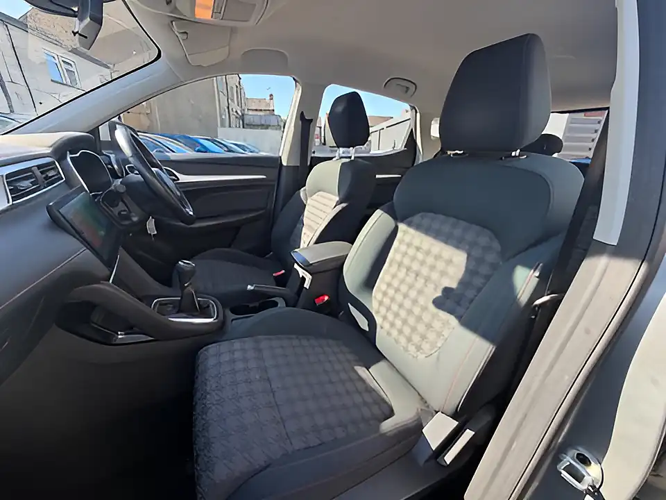 Used 2005 MG Zs Excite Silver - Interior and Exterior details 8