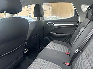 Used 2005 MG Zs Excite White - Interior and Exterior details 12
