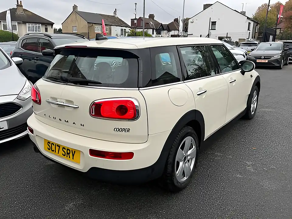 Used 2005 MINI Clubman Cooper White - Interior and Exterior details 4