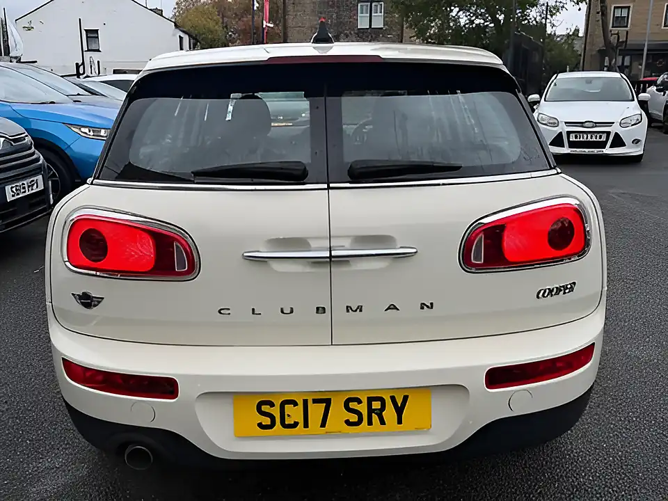 Used 2005 MINI Clubman Cooper White - Interior and Exterior details 5