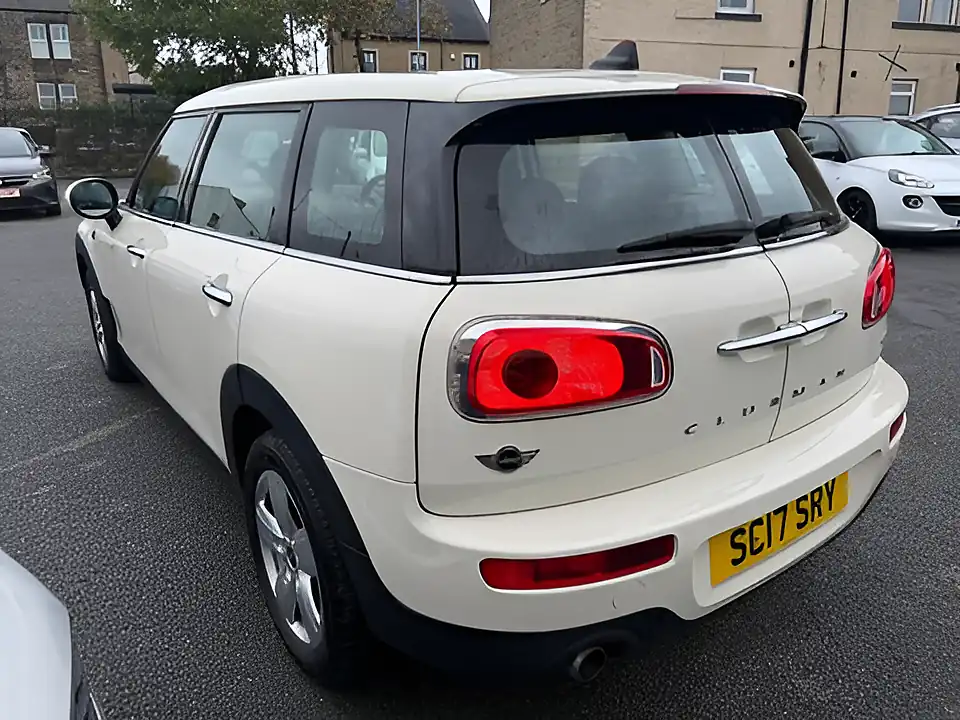 Used 2005 MINI Clubman Cooper White - Interior and Exterior details 6