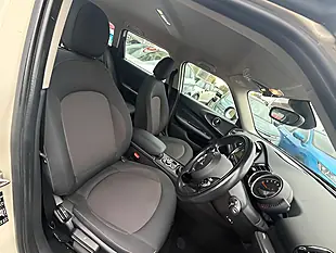 Used 2005 MINI Clubman Cooper White - Interior and Exterior details 9