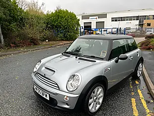 Used 2005 MINI Hatch Cooper S Pure Silver Metallic - Interior and Exterior details 8