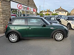 Used 2005 MINI Hatch One Green - Interior and Exterior details 7