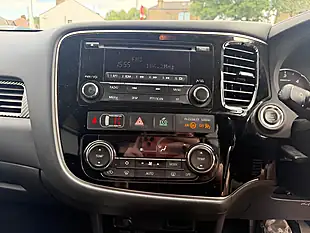 Used 2005 Mitsubishi Outlander 3 Black - Interior and Exterior details 13