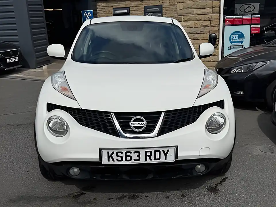 Used 2005 Nissan Juke Tekna White - Interior and Exterior details 2