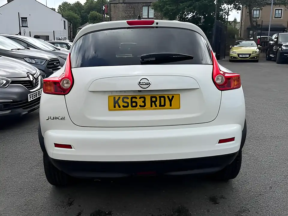 Used 2005 Nissan Juke Tekna White - Interior and Exterior details 5