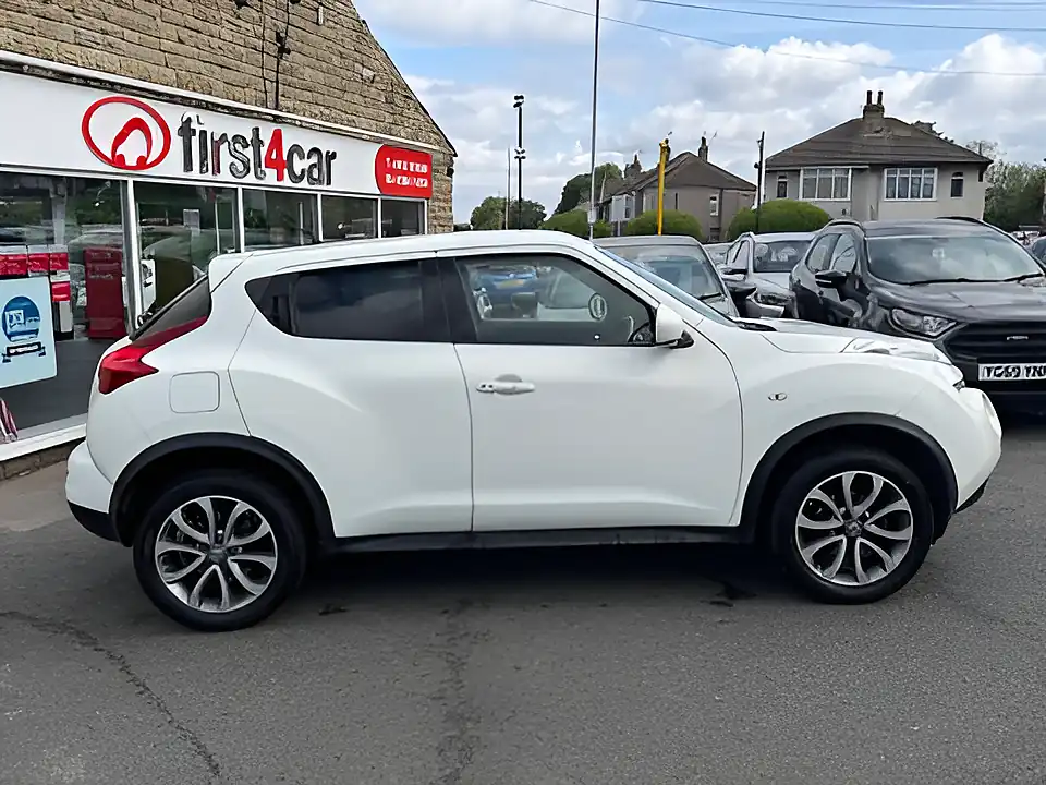 Used 2005 Nissan Juke Tekna White - Interior and Exterior details 6