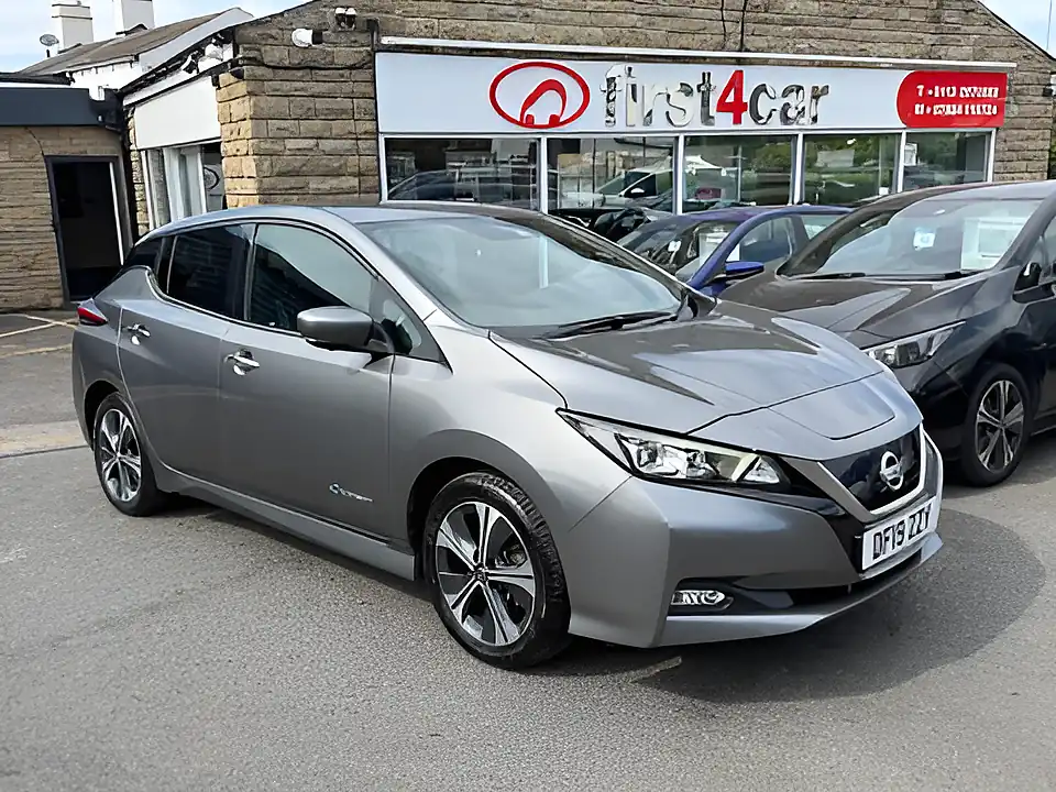Used 2005 Nissan Leaf Launch Edition Grey - Front View