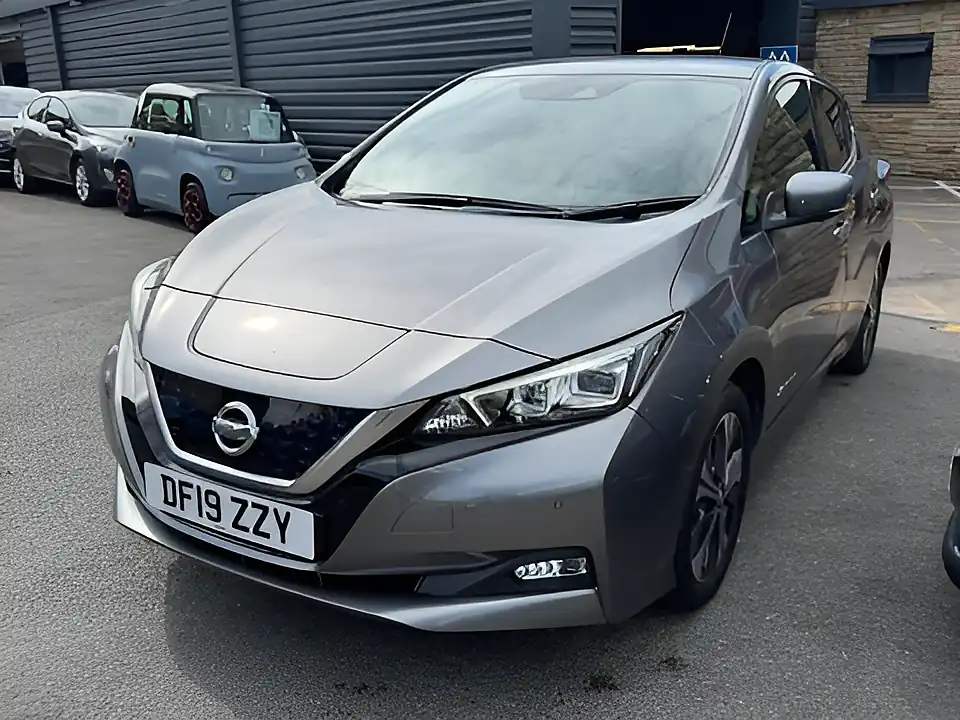 Used 2005 Nissan Leaf Launch Edition Grey - Interior and Exterior details 3