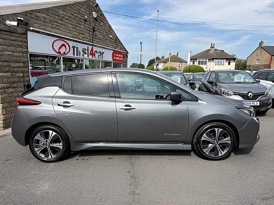 Used 2005 Nissan Leaf Launch Edition Grey - Interior and Exterior details 6