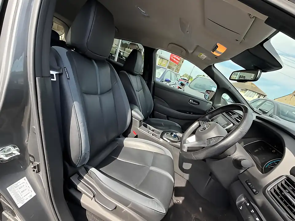Used 2005 Nissan Leaf Launch Edition Grey - Interior and Exterior details 8