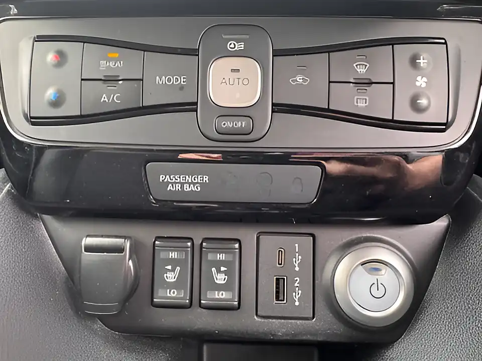 Used 2005 Nissan Leaf N-Connecta Black - Interior and Exterior details 13
