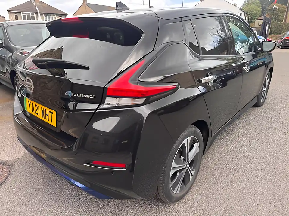 Used 2005 Nissan Leaf N-Connecta Black - Interior and Exterior details 6