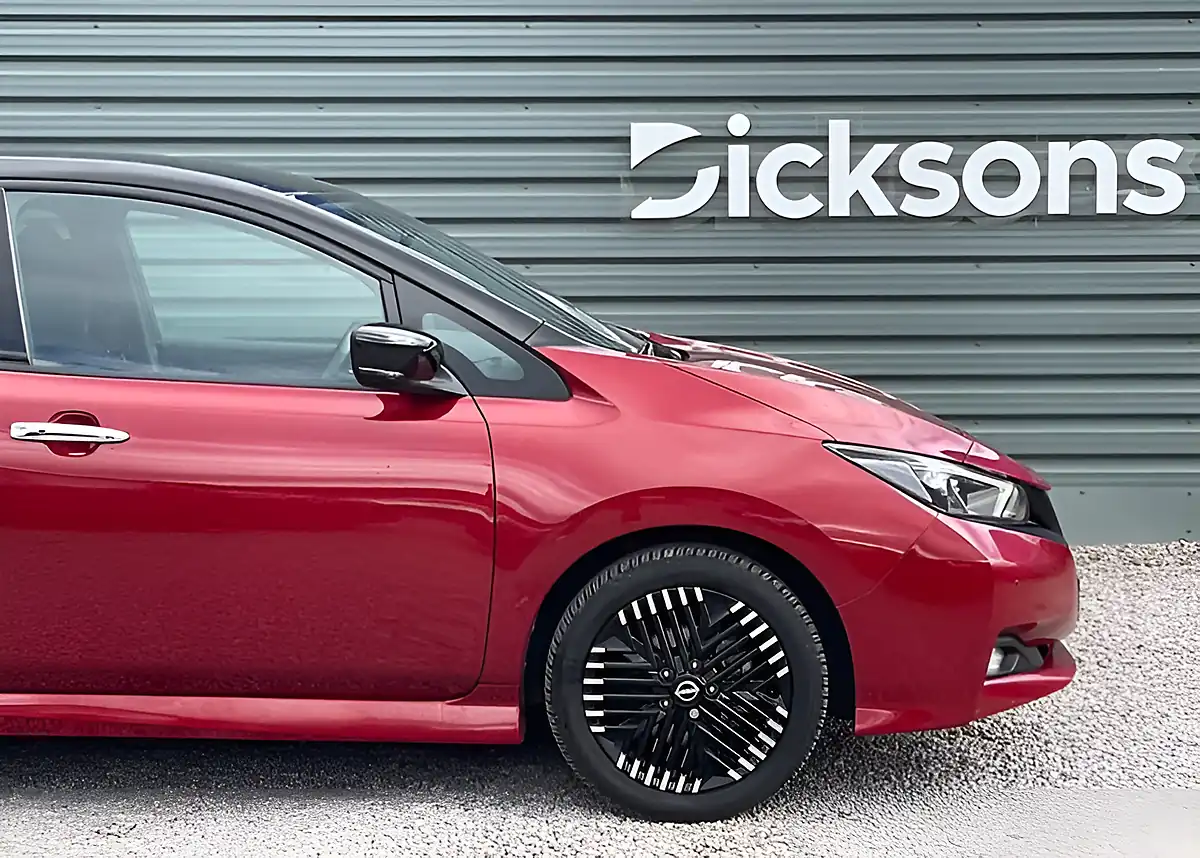 Used 2005 Nissan Leaf N-Connecta Red - Interior and Exterior details 4