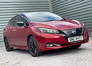 Used 2005 Nissan Leaf N-Connecta Red - Interior and Exterior details 8